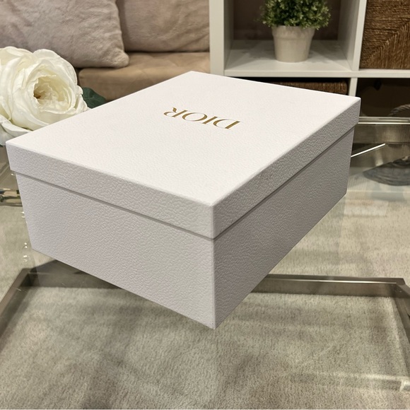 Dior Shoe Box - Picture 3 of 8